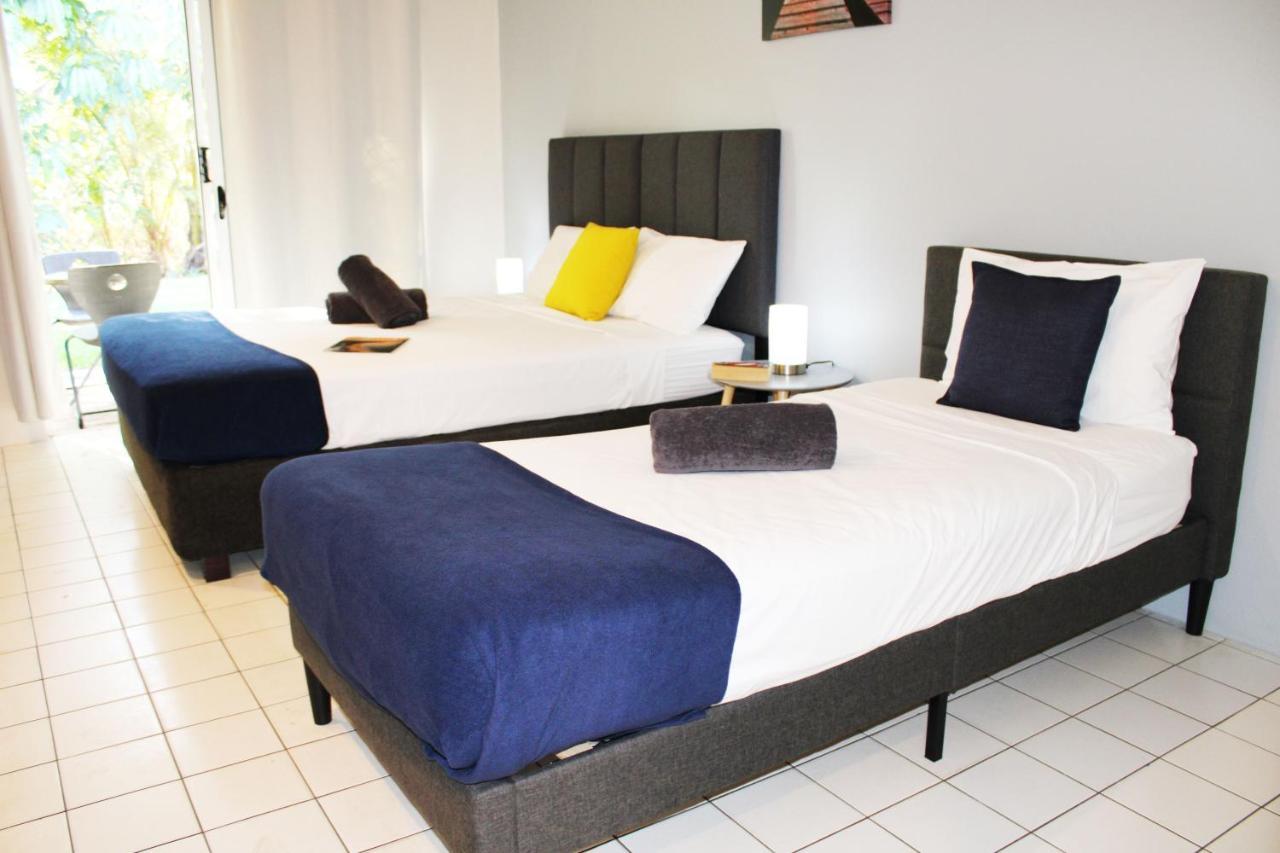 Coral Beach Lodge Port Douglas Kültér fotó